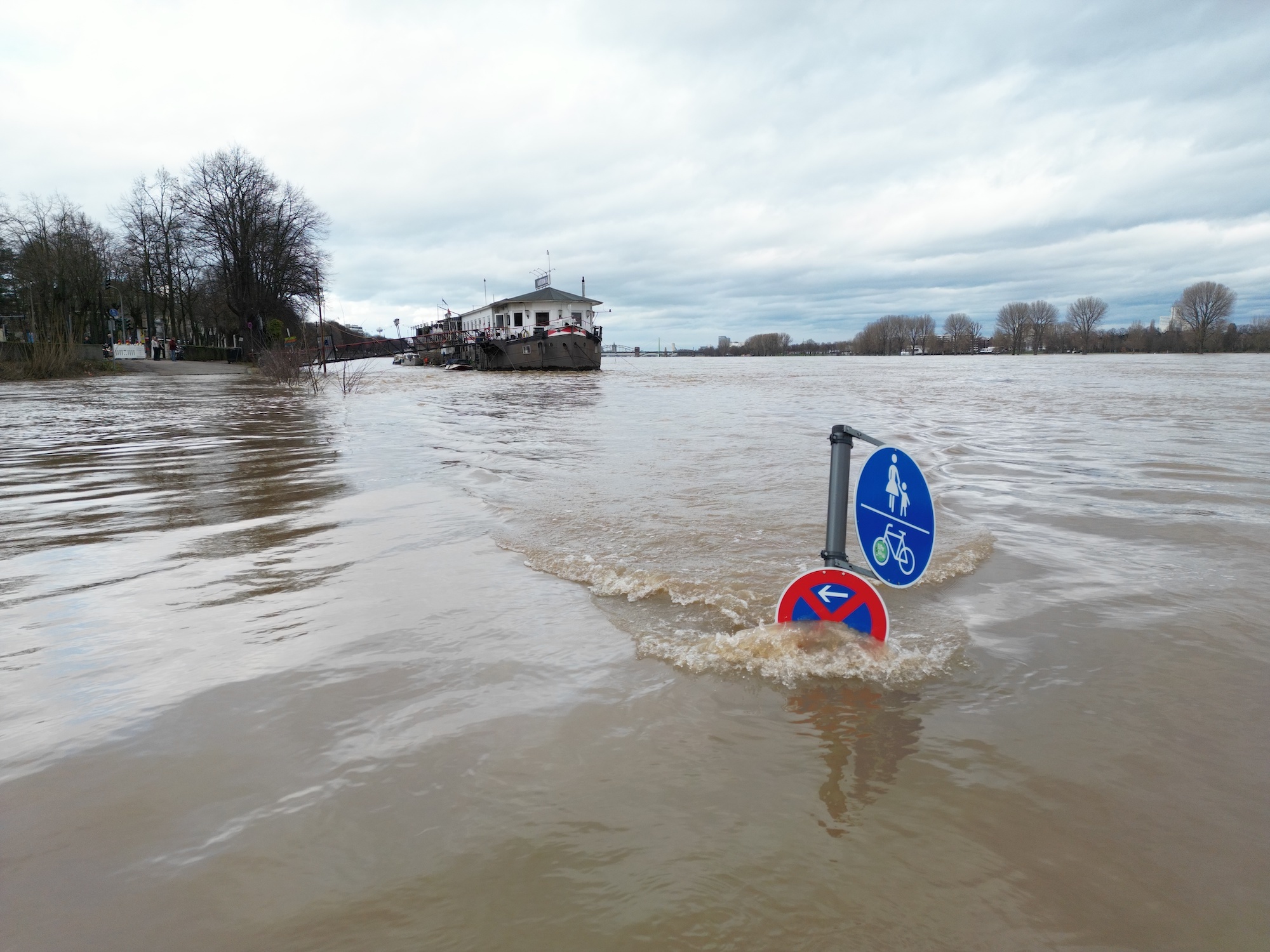 Adobe Stock 703895486