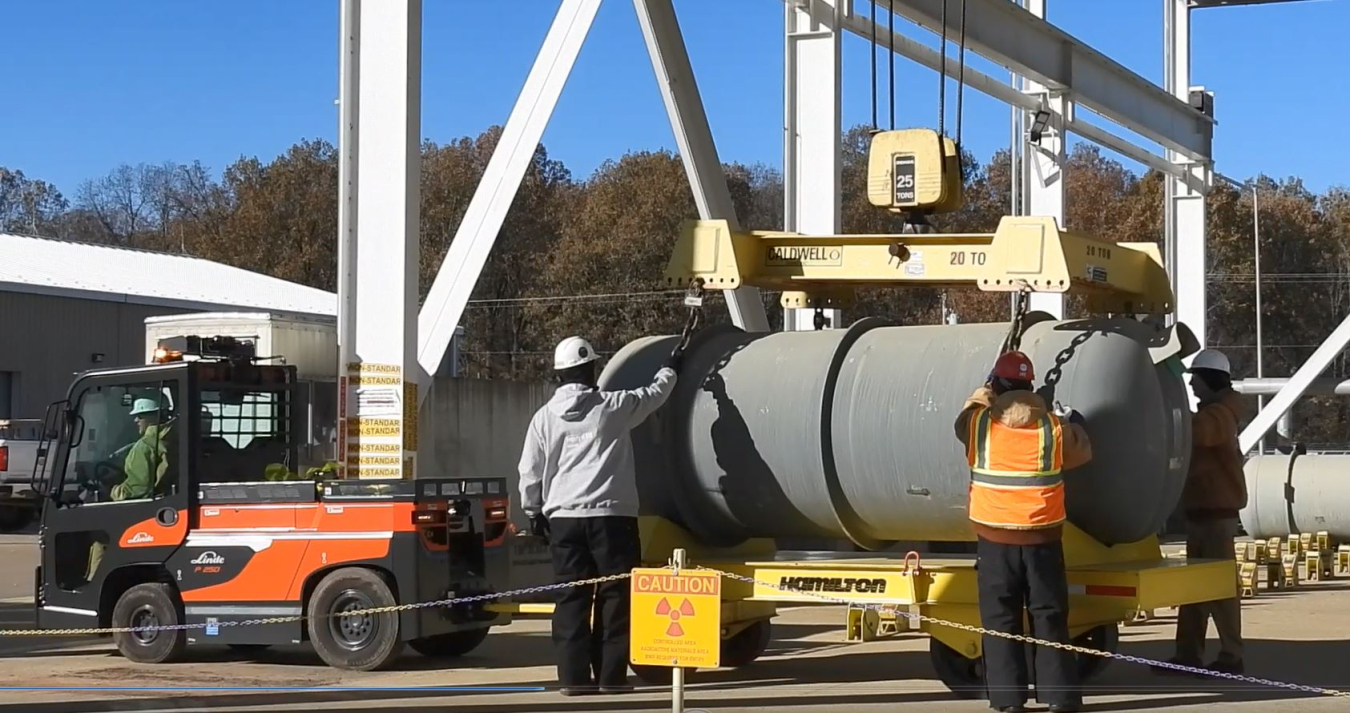 Paducah DUF6 Tow Motors Move Cylinder 2025 04 01