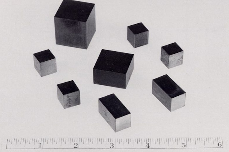 Uranium Cube Main